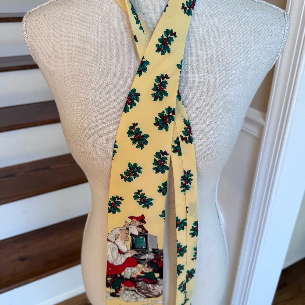 The Saturday Evening Post Mens Vintage 1997 Santa Elves letters ‎ Christmas tie